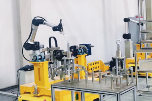 Automatic gluing robot Automatic gluing robot